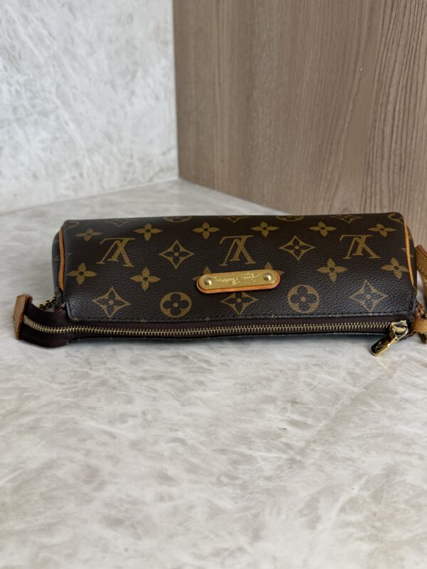 Louis Vuitton Monogram Pochette Eva