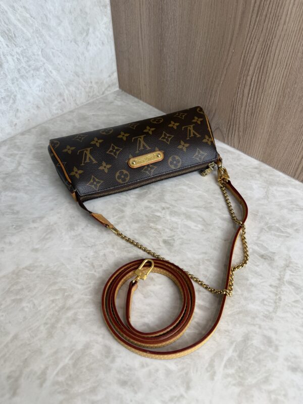 Louis Vuitton Monogram Pochette Eva
