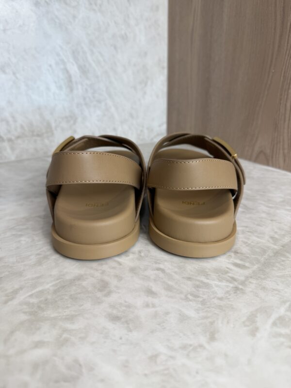 Fendi Black Leather Dad Sandals Size 38 Tan