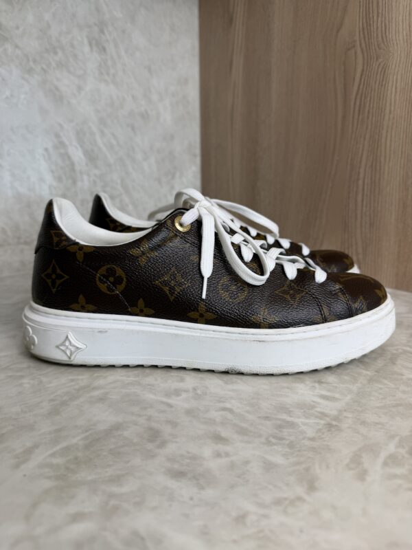 Louis Vuitton Monogram Time Out Sneakers 39