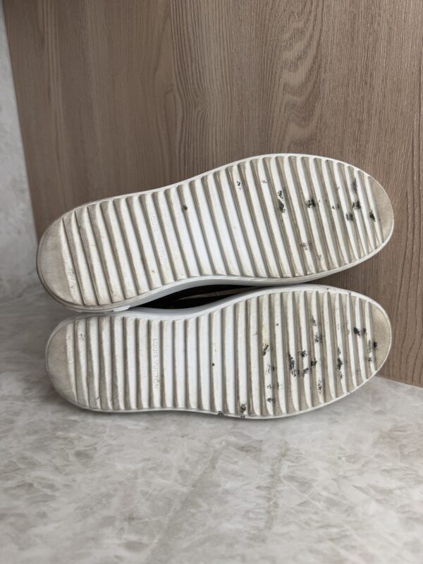Louis Vuitton Monogram Time Out Sneakers 39