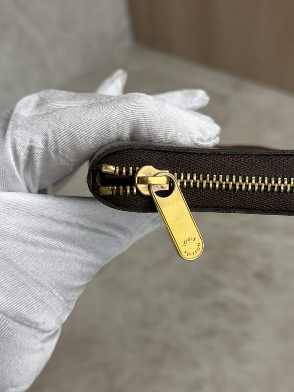Louis Vuitton Damier Ebene Zippy Coin Purse