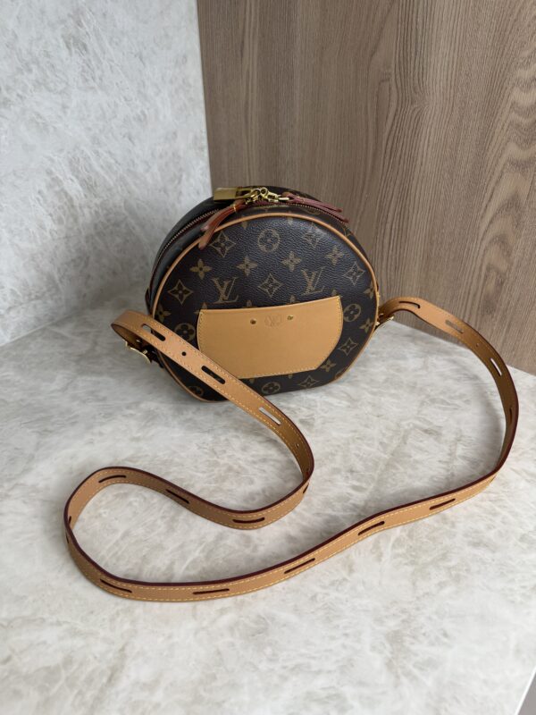 Louis Vuitton Monogram Boite Chapeau Souple MM Bag