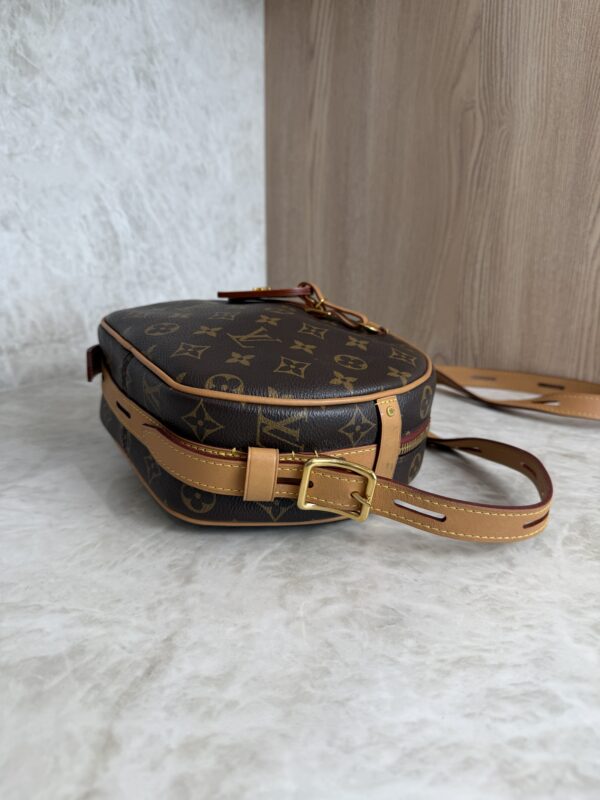 Louis Vuitton Monogram Boite Chapeau Souple MM Bag