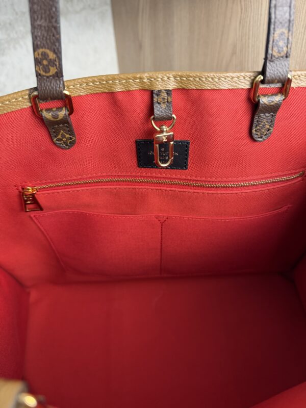 Louis Vuitton Reverse Monogram Giant Onthego GM