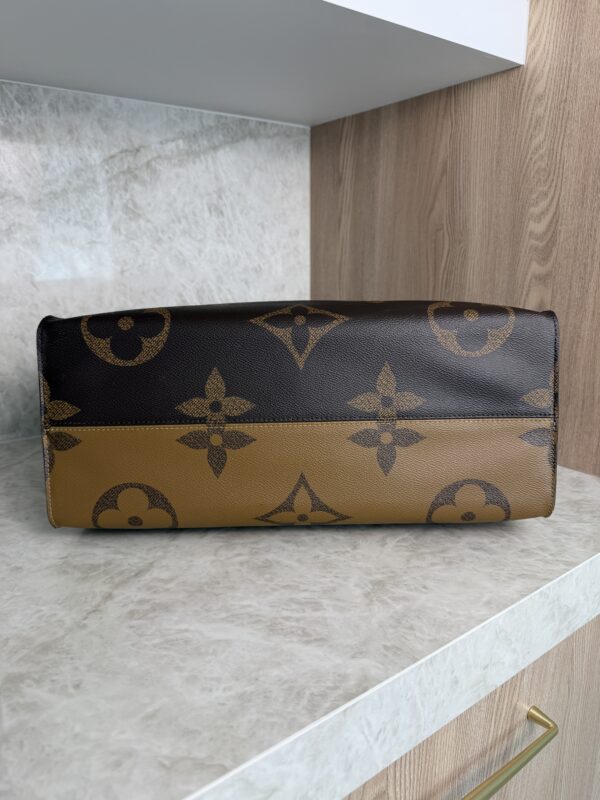 Louis Vuitton Reverse Monogram Giant Onthego GM