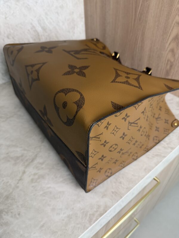Louis Vuitton Reverse Monogram Giant Onthego GM