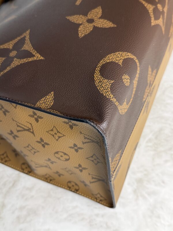 Louis Vuitton Reverse Monogram Giant Onthego GM