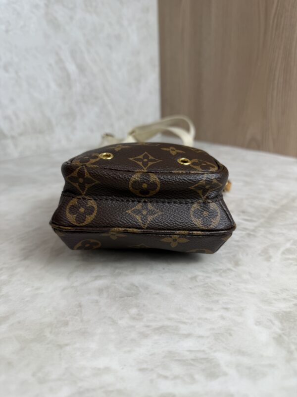 Louis Vuitton Monogram Utility Phone Sleeve