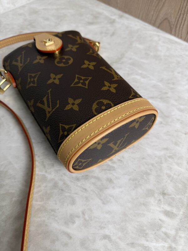 Louis Vuitton Monogram Fold Me Pouch
