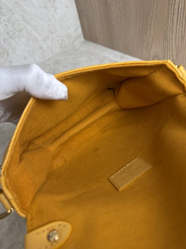 Louis Vuitton Epi Saumur BB Safran