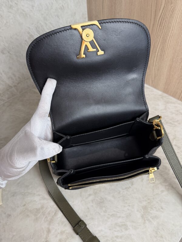 Louis Vuitton Grained Calfskin Vivienne NM Kaki