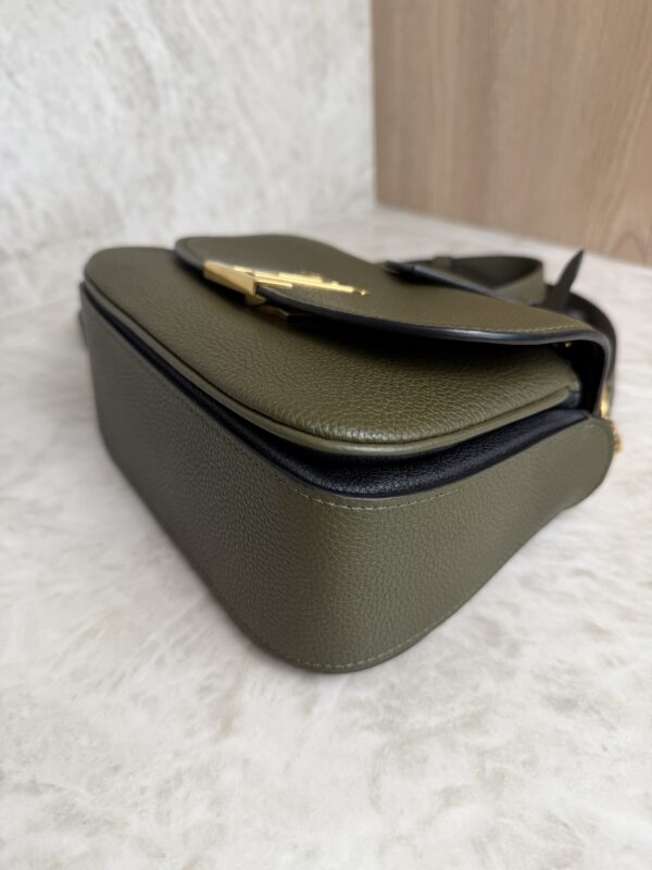 Louis Vuitton Grained Calfskin Vivienne NM Kaki