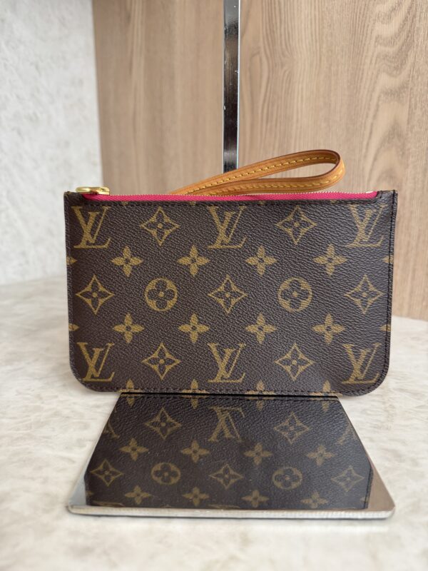 Louis Vuitton Monogram Neverfull PM Pochette