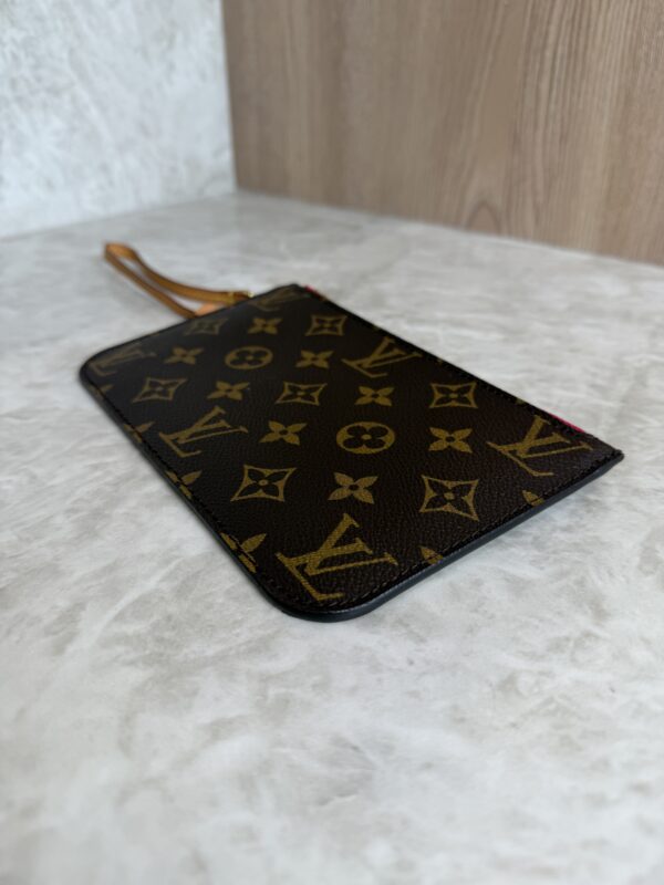 Louis Vuitton Monogram Neverfull PM Pochette