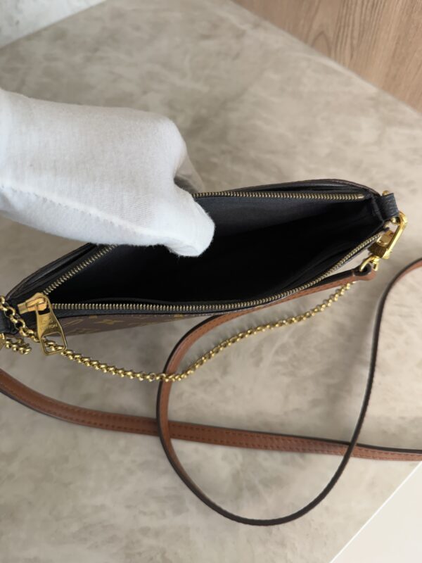 Louis Vuitton Monogram Pallas Clutch Black