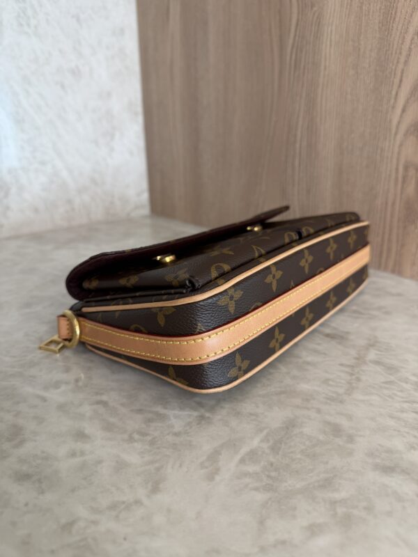 Louis Vuitton Vivacité Monogram