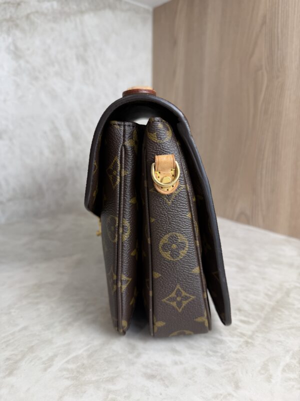 Louis Vuitton Monogram Pochette Metis