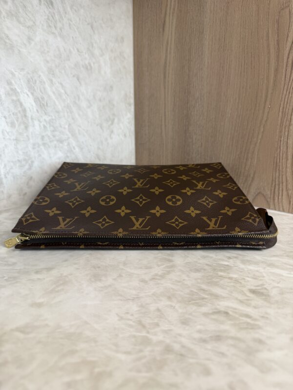 Louis Vuitton Monogram Toiletry 26