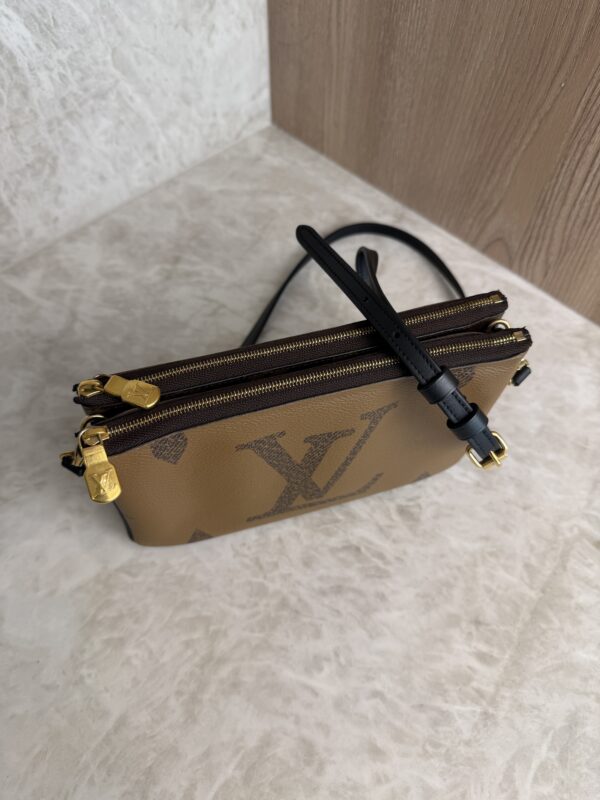 Louis Vuitton Double Zip Pochette Limited Edition Reverse Monogram Giant