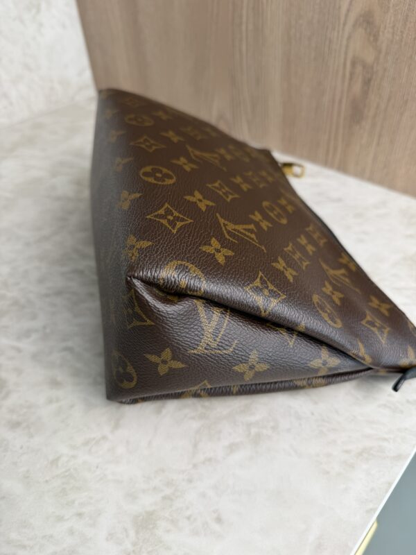 Louis Vuitton Monogram Pallas Beauty Case Black