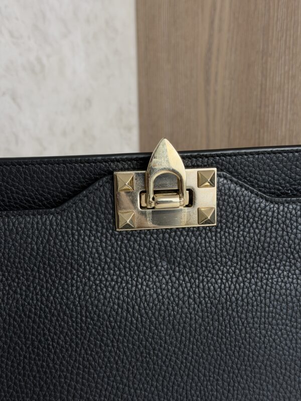 Valentino Gravani Rockstud Clutch Black