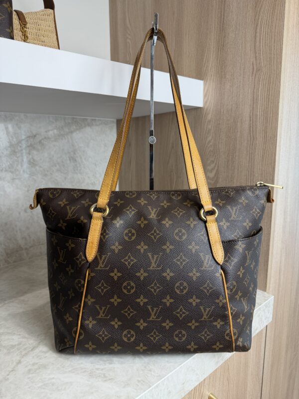 Louis Vuitton Monogram Totally MM