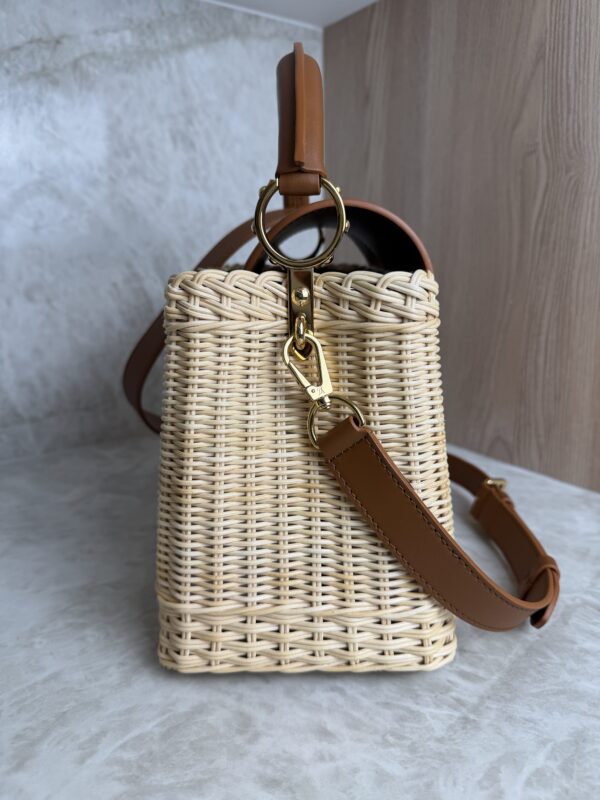 Louis Vuitton Capucines Bag Wicker with Leather BB