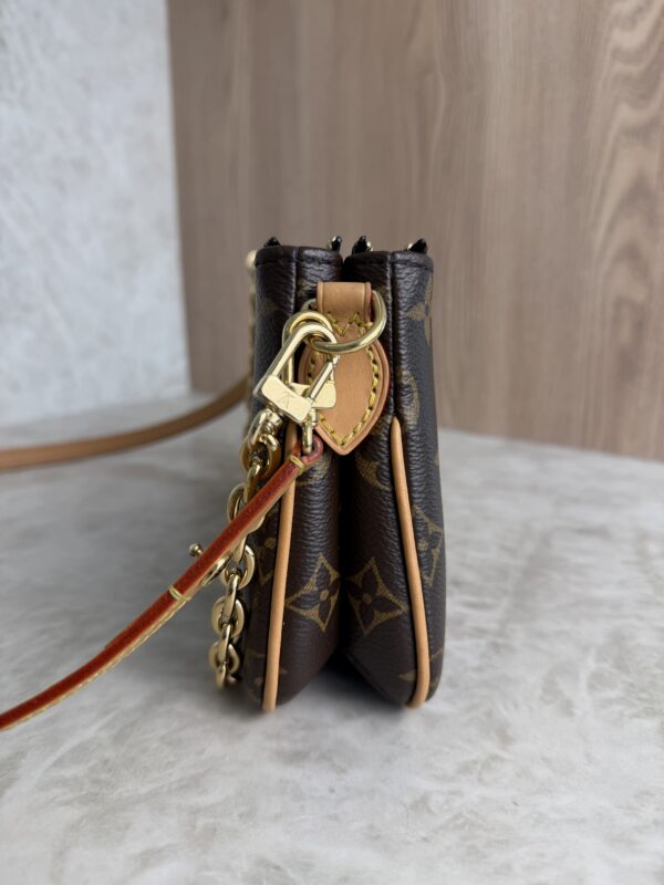 Louis Vuitton Liv Pochette Monogram Canvas