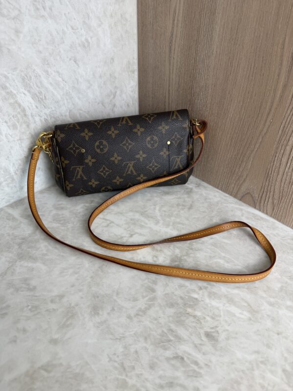 Louis Vuitton Monogram Favorite PM