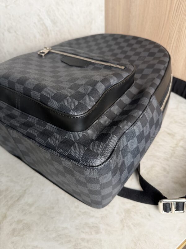 https://www.herauthentic.com/