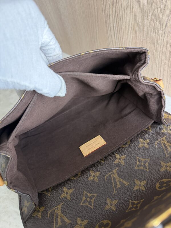 Louis Vuitton Monogram Pochette Metis