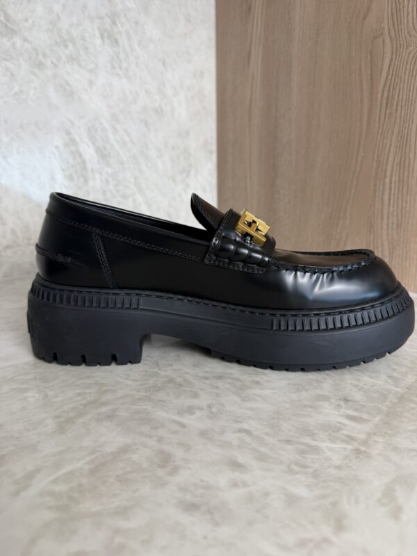 Fendi Vitello Abrasivato Fendigraphy 50mm Loafers 39 Black