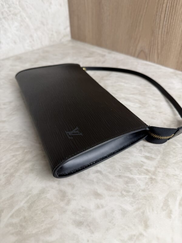 Louis Vuitton Epi Pochette Accessories 24 Black