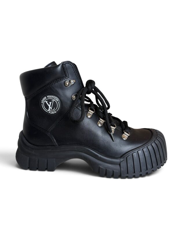 Louis Vuitton Calfskin Patent Monogram Ruby Flat Ranger Boots 39 Black