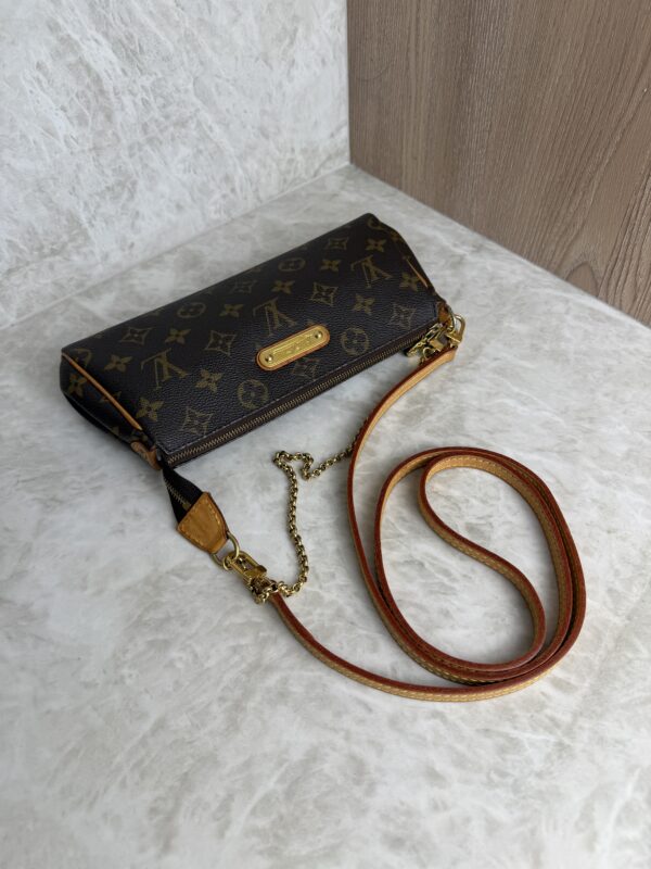 Louis Vuitton Monogram Pochette Eva